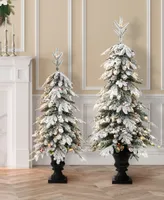 Glitzhome 4' Pre-Lit Flocked Fir Artificial Christmas Porch Tree with 100 Warm White Lights and Red Berries