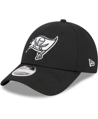 Men's New Era Black Tampa Bay Buccaneers Main B-Dub 9FORTY Adjustable Hat