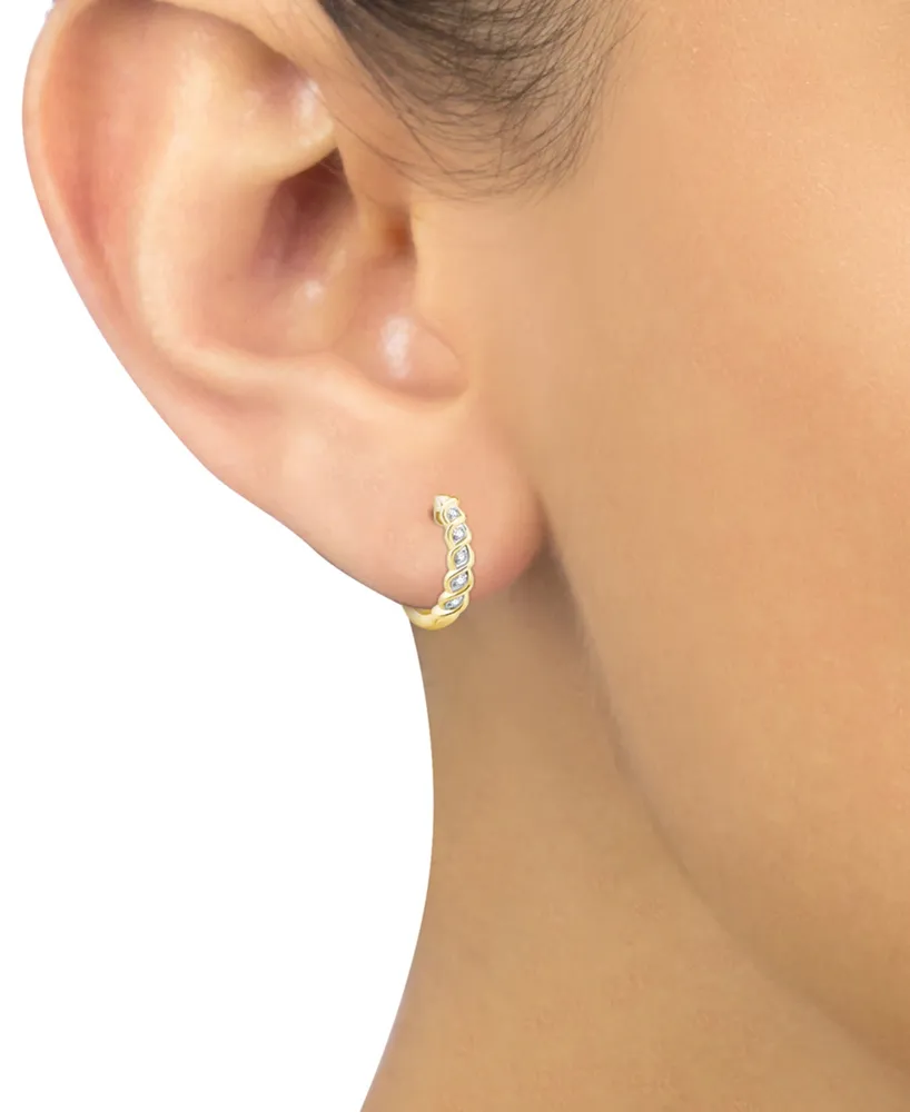 Diamond Twist Small Hoop Earrings (1/10 ct. t.w.) in 10k Gold