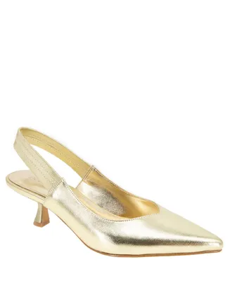 BCBGeneration Women's Kayla Kitten Heel Pump