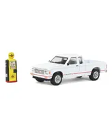 Green light Collectibles 1/64 Gmc Sonoma St with Pennzoil Gas Pump, Hobby Shop