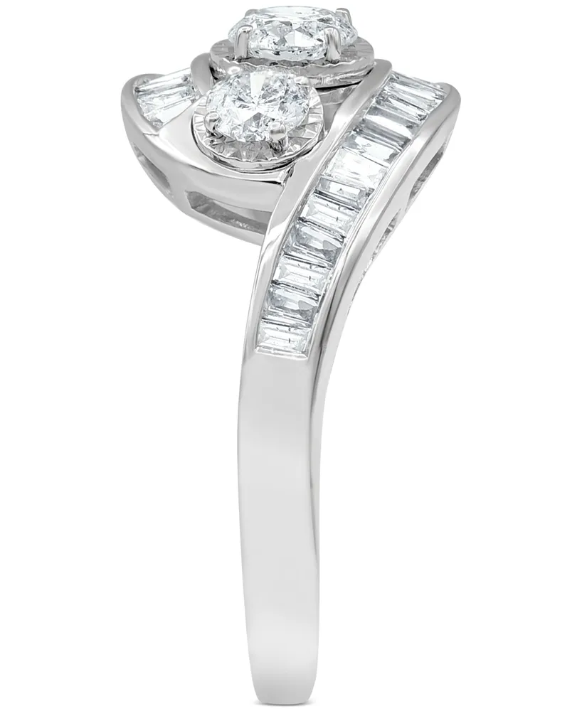 Diamond Round & Baguette Three Stone Swirl Ring (1 ct. t.w.) in 10k White Gold