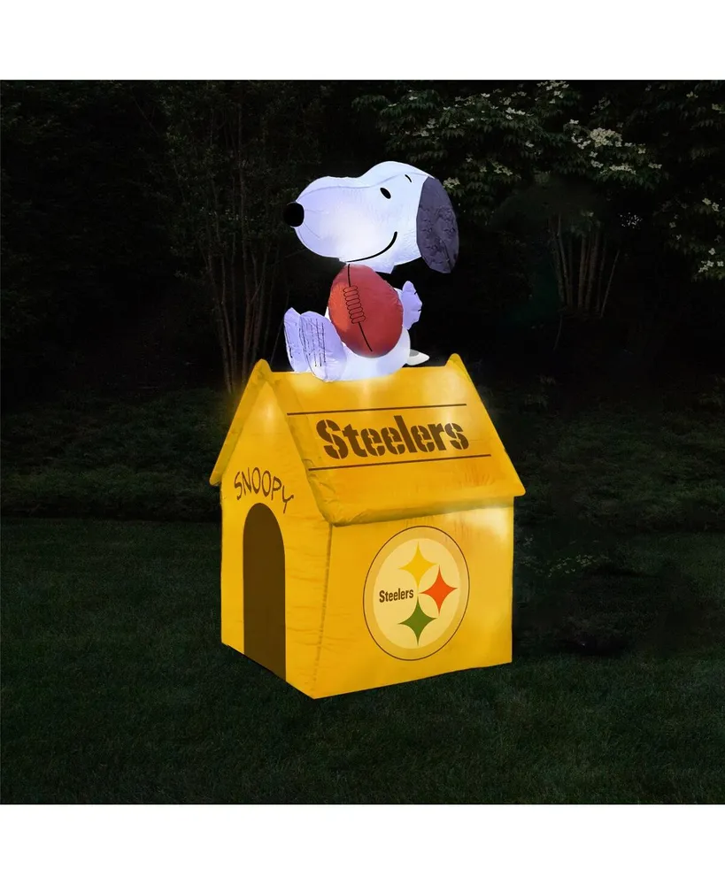 Pittsburgh Steelers Inflatable Snoopy Doghouse