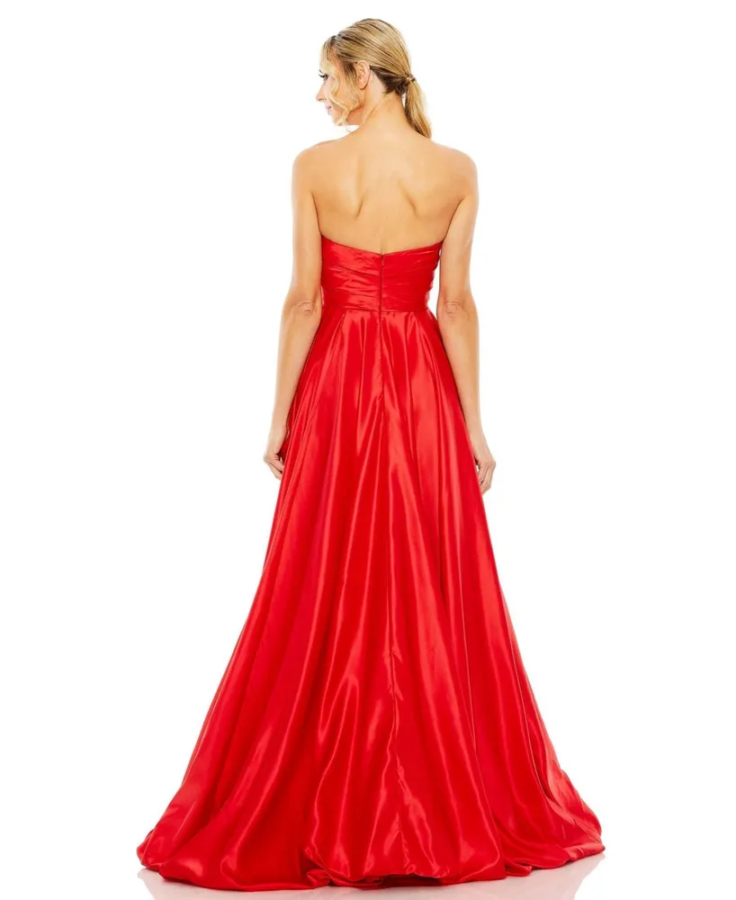 Women's Strapless Rouched Gown