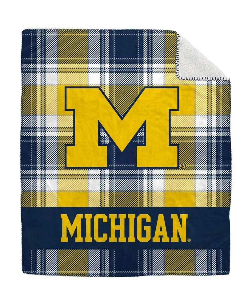 Pegasus Home Fashions Michigan Wolverines 50" x 60" Plaid Flannel Sherpa Plush Blanket