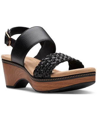 Clarks Seannah Step Woven Strap Clog-Style Platform Sandals