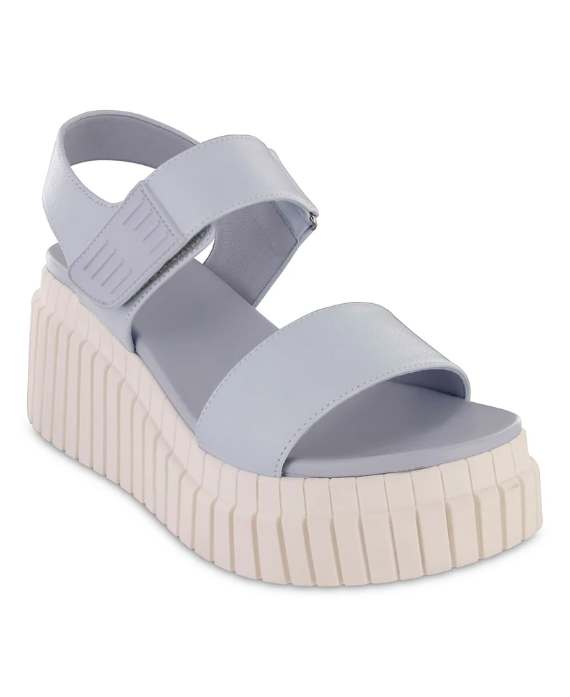 Mia Women's Yuri Wedge Sandals