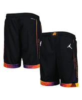 Big Boys Jordan Black Phoenix Suns Statement Edition Swingman Performance Shorts