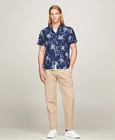 Tommy Hilfiger Men's Short Sleeve Tropical Print Button-Down Shirt