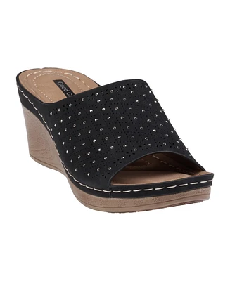 Gc Shoes Women's Atlanta Studded Comfort Wedge Sandals