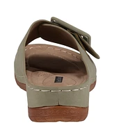 Gc Shoes Women's Hamden Buckle Comfort Flat Sandals