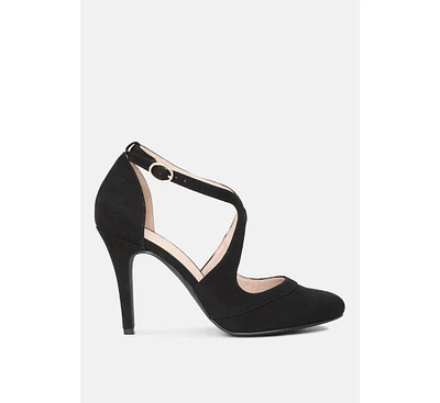 close toe cross strap heel sandals