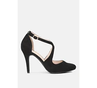 close toe cross strap heel sandals