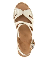 Gentle Souls Women's Elise Buckle Sandals