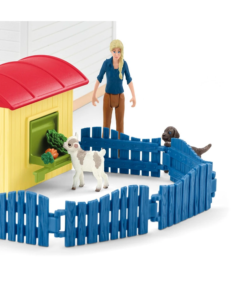 Schleich Farm World: Pet Hotel Animal Playset - Multi
