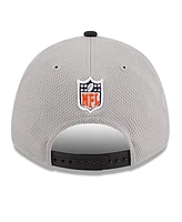 New Era Men's Gray/Black Chicago Bears 2023 Sideline 9Forty Adjustable Hat