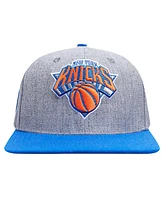 Pro Standard Men's Gray/Blue New York Knicks Classic Logo Two-Tone Snapback Hat