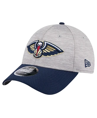 New Era Men's Heather Gray/Navy New Orleans Pelicans Active Digi-Tech Two-Tone 9Forty Adjustable Hat