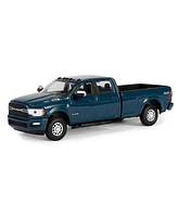 Greenlight Collectibles 1/64 2023 Ram 2500 Bighorn, Patriot Blue Pearl, Showroom Floor Series