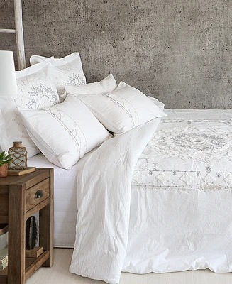 Levtex Harleson Medallion Embroidered 2-Pc. Duvet Cover Set, Twin/Twin Xl