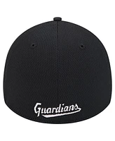 New Era Men's Black Cleveland Guardians Active Dash Mark 39THIRTY Flex Hat
