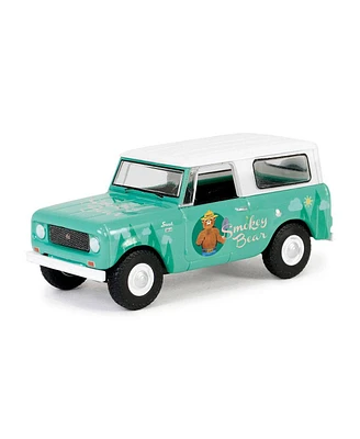 Greenlight Collectibles 1/64 1961 Harvester Scout, Smokey Bear Series Greenlight