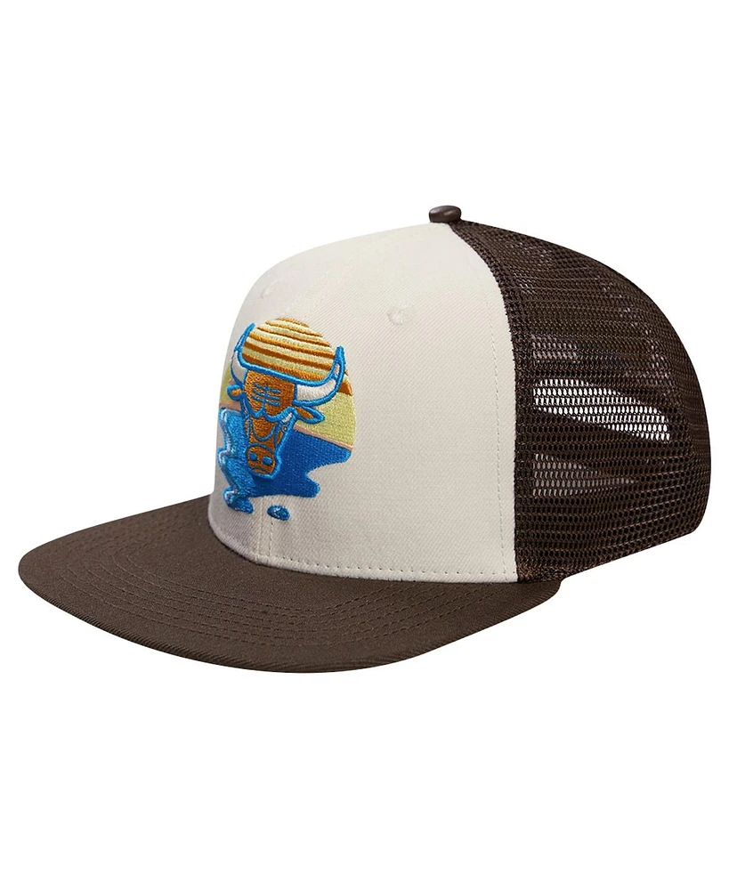 Pro Standard Men's Cream/Brown Chicago Bulls Glint Sunset Snapback Hat