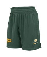 Nike Men's Green Bay Packers 2024 Sideline Performance Mesh Shorts