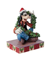 Jim Shore Disney Traditions Goofy with Christmas Garland Figurine