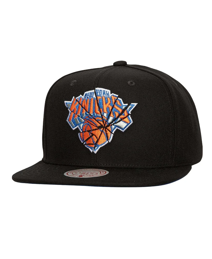 Mitchell & Ness Men's Black New York Knicks Shattered Snapback Hat