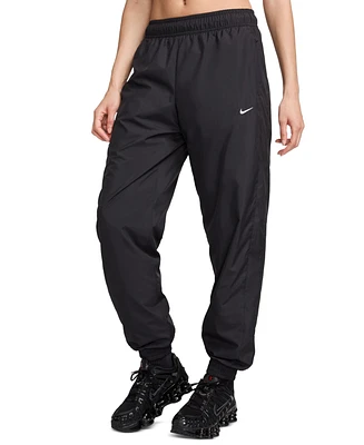 Nike Women's Sportswear Classic Woven Mid-Rise Jogger Pants