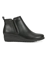 Easy Spirit Women's Yuna Round Toe Casual Wedge Booties
