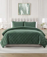 Seventh Studio Diamond Embossed Quilt Sets