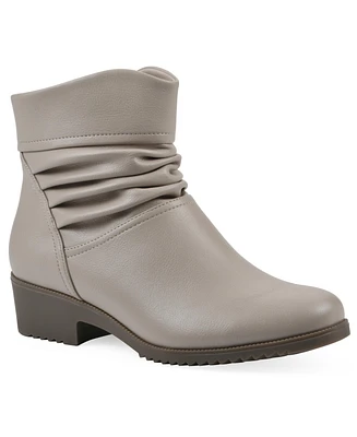 Cliffs by White Mountain Women's Durbon Ankle Boots