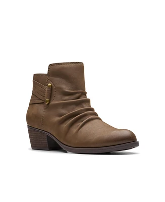 Clarks Women's Collection Charlten Rosa Boots