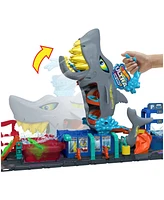 Hot Wheels City Ultra Shark Car Wash Playset with Color Reveal - Multi