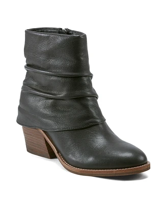 Earth Women's Savvy Ruched Block Heel Boots