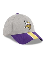 New Era Men's Heather Gray/Purple Minnesota Vikings Striped 39THIRTY Flex Hat