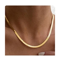 Hollywood Sensation Gold Snake Chain Necklace - Sleek and Timeless Elegance