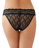 b.tempt'd by Wacoal Lace Kiss Bikini Underwear 978182