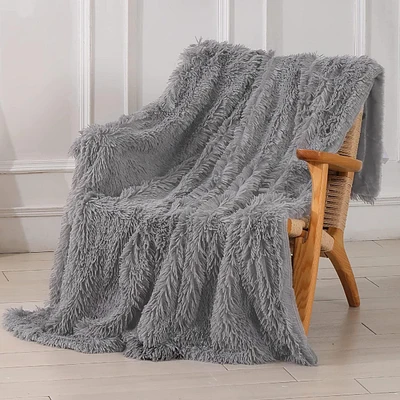 Kate Aurora Oversized Soft & Plush Throw, 50" x 70"