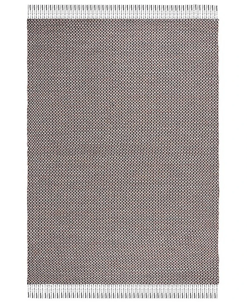 Safavieh Montauk Iii MTK475B 5'x8' Area Rug