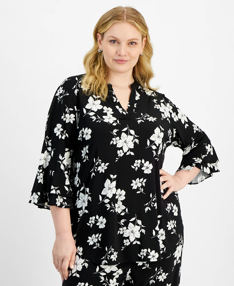 Kasper Plus Split-Neck Floral Flutter-Sleeve Top