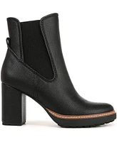 Naturalizer Deserve Lug Sole Chelsea Booties