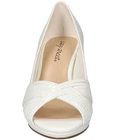 Easy Street Women's Lavish Slip-On Platform Pumps