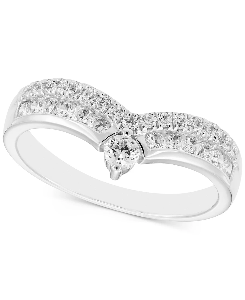 Diamond Chevron Band (1/2 ct. t.w.) in 14k White Gold