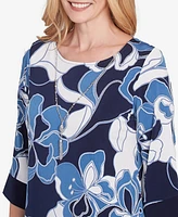 Alfred Dunner Petite Classics Abstract Bold Floral Patchwork Top with Necklace