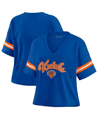 Wear by Erin Andrews Women's Blue New York Knicks Plus Color Block Boxy V-Neck T-Shirt