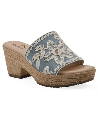 Cliffs by White Mountain Women's Biancia Wedge Slip-On Sandals