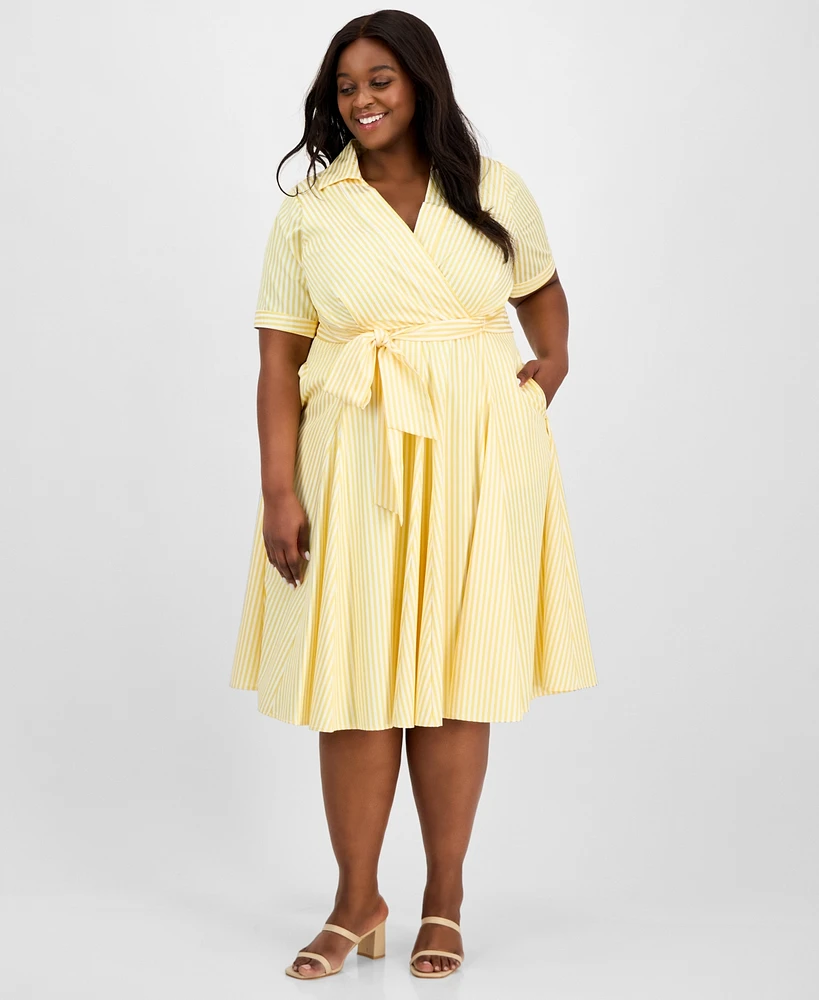 Tahari Plus Collared V-Neck Short-Sleeve Dress